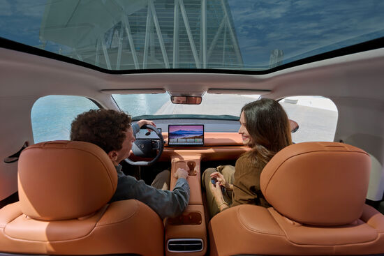 fbf768a8-3d0d-46b8-a6da-dcd67e45158f-5e4b0505-f5ae-4cd0-b80f-0d28eeb163d3